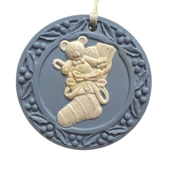 Wedgwood Jasperware 1992 Stocking Annual Christmas Collectible Ornament - Picture 1 of 4